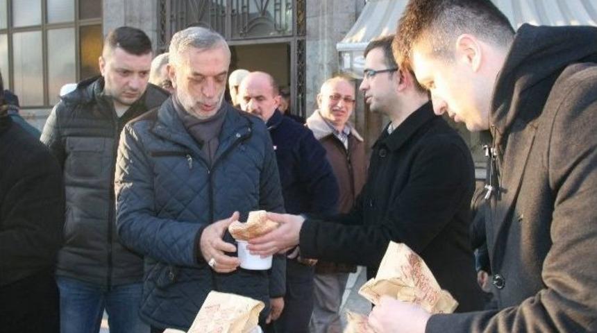 Trabzon&rsquo;da &Ccedil;anakkale Zaferinin 100. Yıld&ouml;n&uuml;m&uuml; Ve Şehitleri Anma G&uuml;n&uuml; Etkinliği