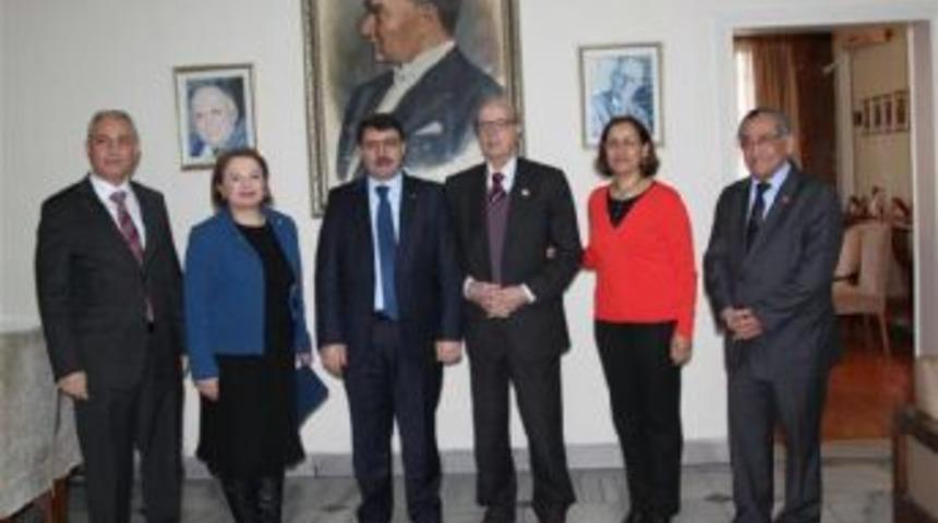 İstanbul Valisi'nden Tgc'ye Ziyaret