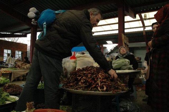 Hodan Otu K&ouml;yl&uuml;lerin Ge&ccedil;im Kaynağı Oldu 1