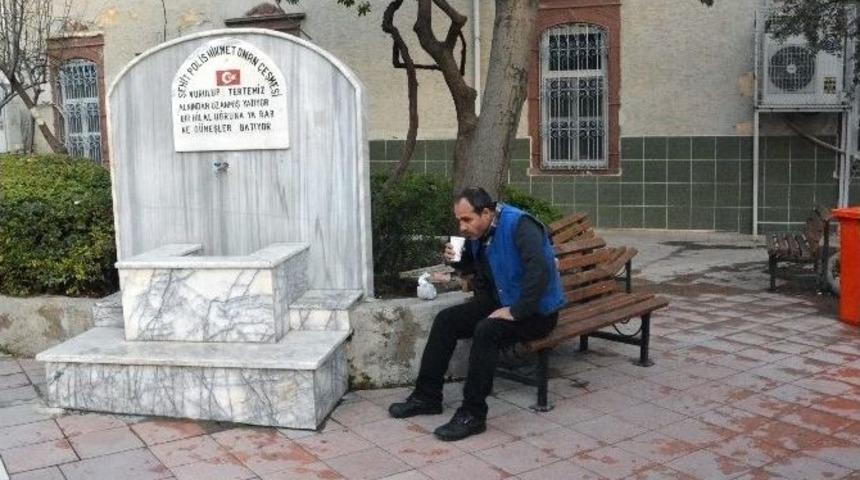 İkram &Ccedil;eşmelerinden &Ccedil;anakkale Aktı