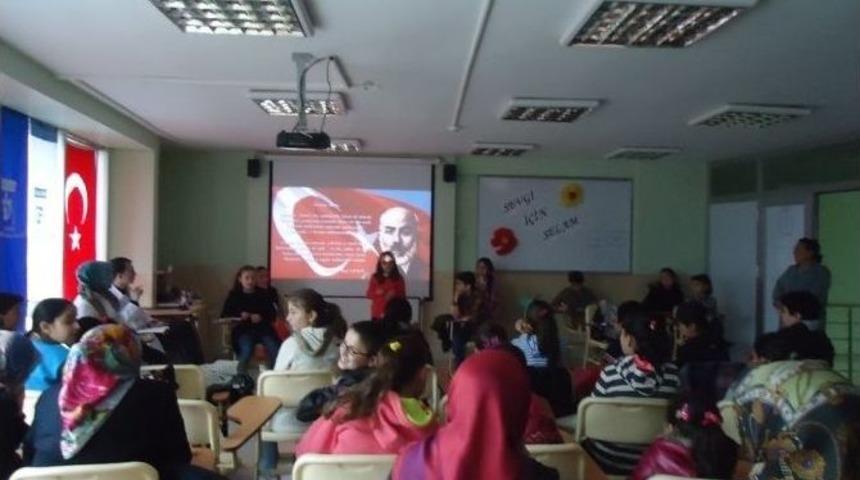 Bilgi Evlerinde &lsquo;&rsquo;istiklal Marşı&rsquo;&rsquo; Konulu Yarışma