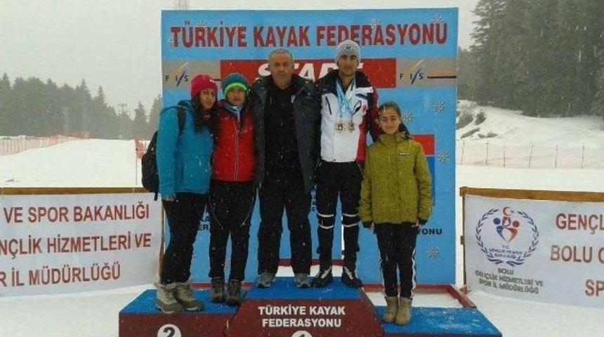 Vanlı Ay&ccedil;i&ccedil;ek T&uuml;rkiye Şampiyonu Oldu