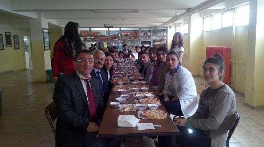 Liseli &Ouml;ğrencilerden Anlamlı Etkinlik