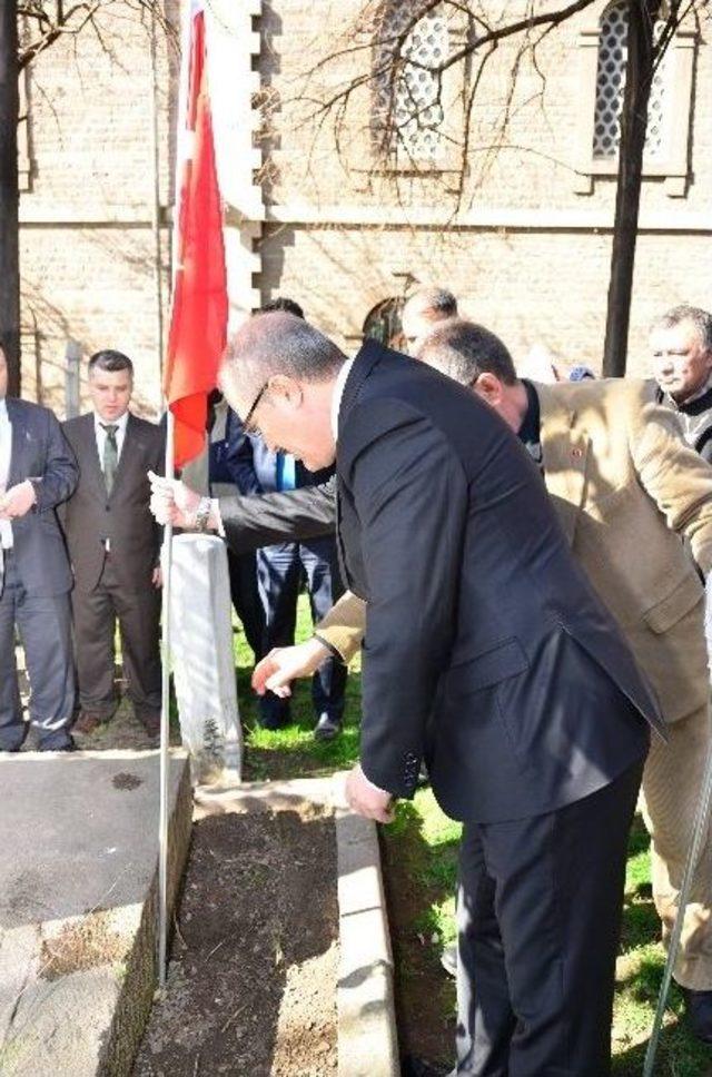 Kafaoğlu’ndan Necatibey’in Mezarına Ziyaret 2