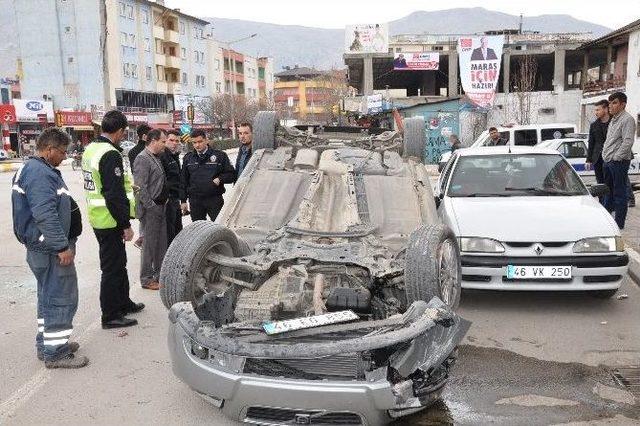 Takla Atan Otomobilin S&uuml;r&uuml;c&uuml;s&uuml; Yara Almadan Kurtuldu 2