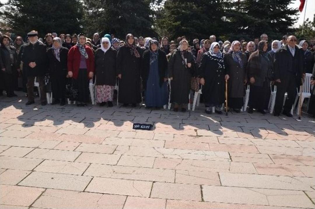 &Ccedil;anakkale Şehitleri D&uuml;zenlenen T&ouml;renle Anıldı