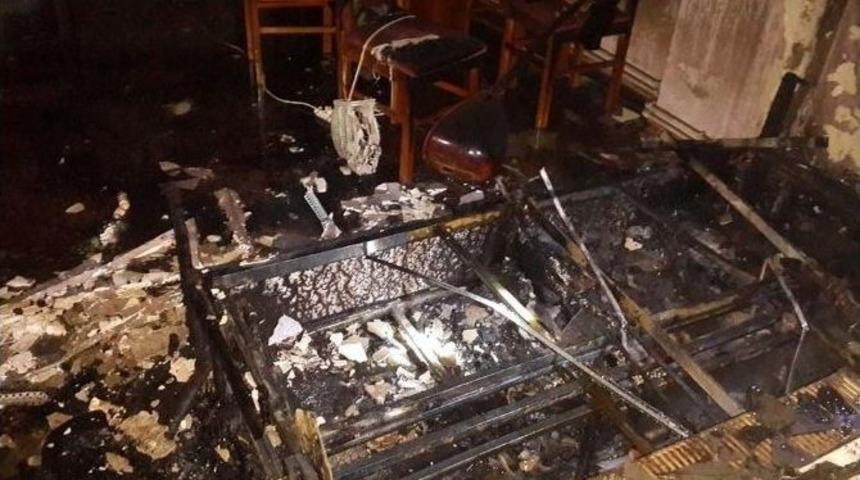 Ak&ccedil;akoca&rsquo;da Ev Yangını