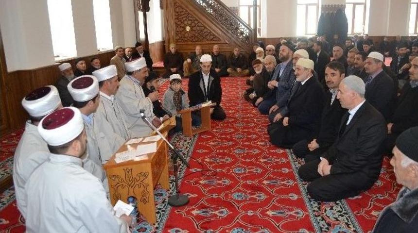 Şehitler İ&ccedil;in Eller Semaya A&ccedil;ıldı