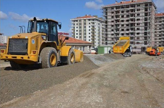 Battalgazi Belediyesi, Yol Açma Çalışmalarını Sürdürüyor