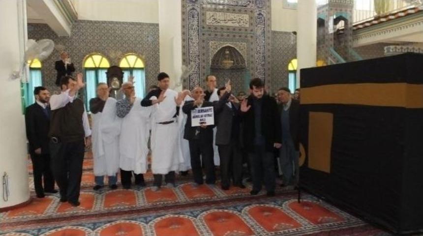 Burhaniye&rsquo;de Umreye Gidecek Vatandaşlara Uygulamalı Eğitim