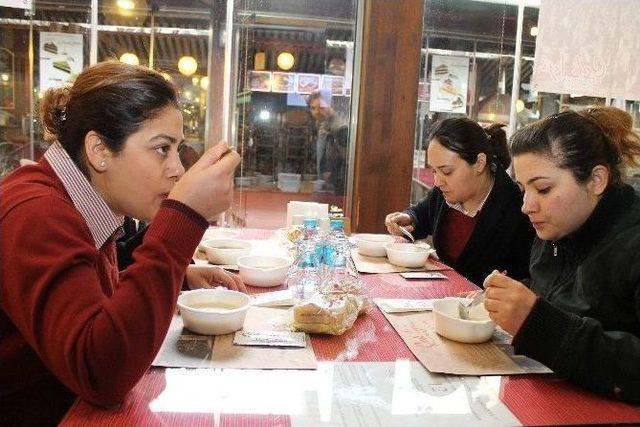 Denizli’de Bir Restoran Bugün Sadece ’çanakkale Menüsü’ Çıkardı