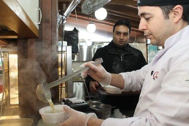 Denizli’de Bir Restoran Bugün Sadece ’çanakkale Menüsü’ Çıkardı