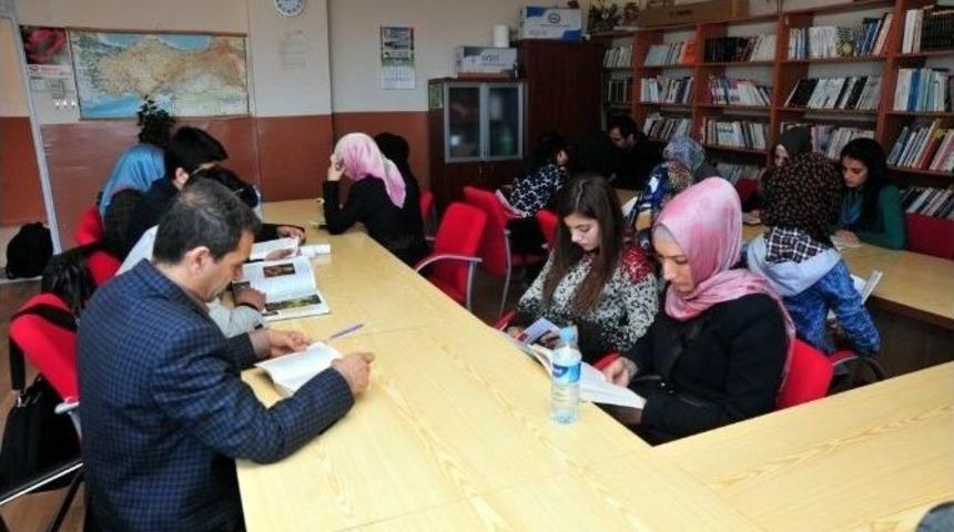 Van Myo&rsquo;da Okuma Saati Etkinliği