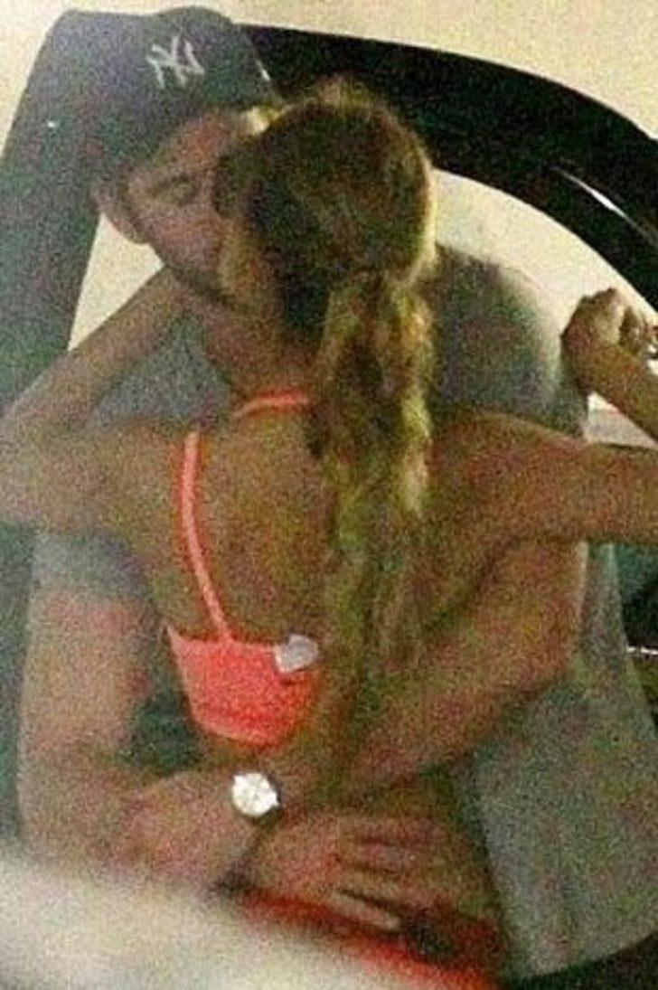 Öpmeye doyamadı G1