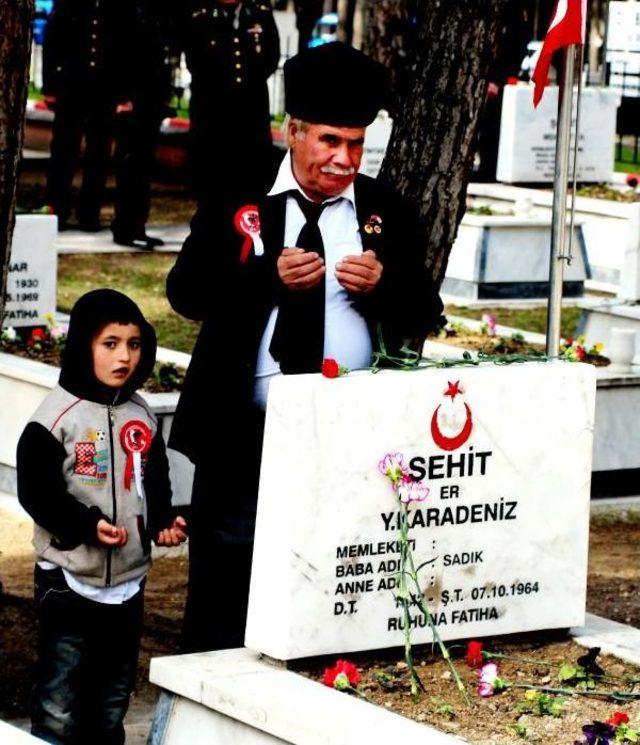 Liseli Kemal, 320 Liralık Ödülü Mehmetçik Vakfı na Bağışladı 3