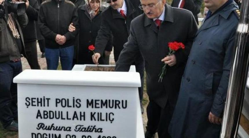 &Ccedil;anakkale Şehitleri Sivas'ta Da Anıldı