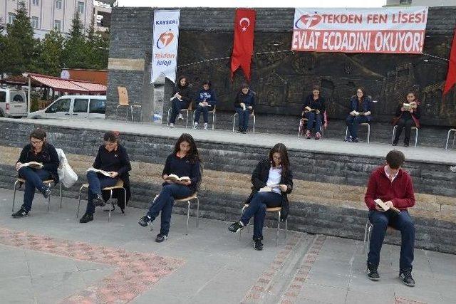 Tekden Fen Lisesi Öğrencilerinden Anlamlı Kitap Okuma Etkinliği