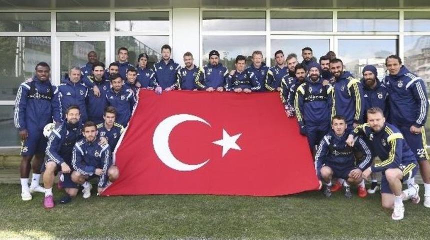 Fenerbah&ccedil;e&rsquo;de Derbi Hazırlıkları S&uuml;r&uuml;yor