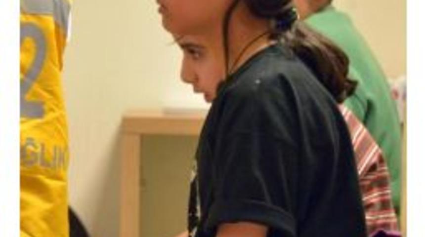 Okulda Tuz Ruhu Şişesi Kırıldı, 7 &Ouml;ğrenci Zehirlendi