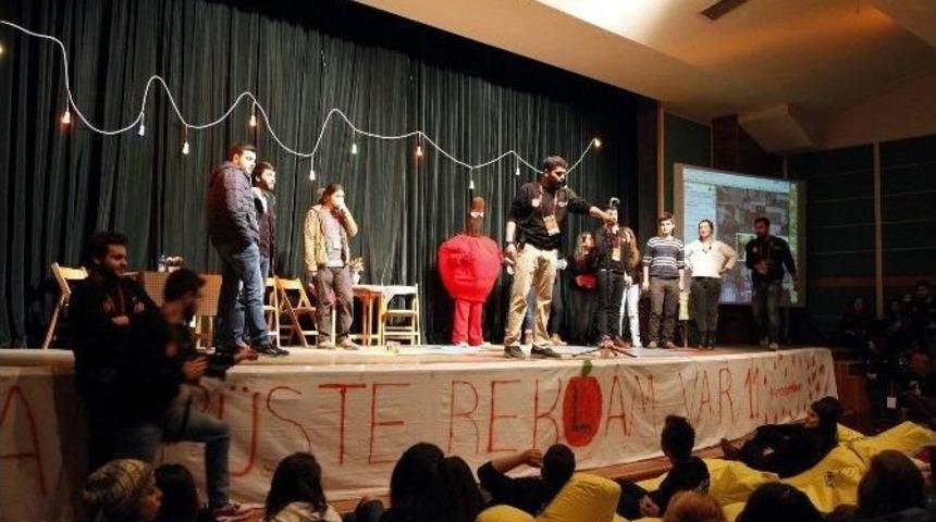 &Ouml;ğrenciler Reklam Sekt&ouml;r&uuml;nden &Ouml;nemli İsimlerle Bir Araya Geldi