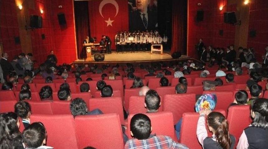 Şırnak&rsquo;ta, 18 Mart &Ccedil;anakkale Zaferi Ve Şehitler G&uuml;n&uuml; T&ouml;renlerle Kutlandı