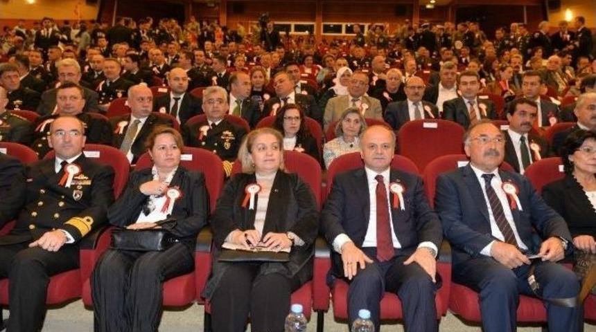 Çanakkale Şehitleri Oratoryosu Büyüledi Beğeniyle İzlendi