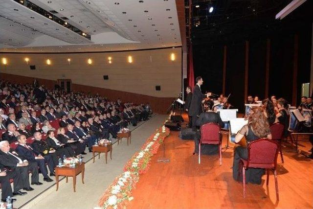 Çanakkale Şehitleri Oratoryosu Büyüledi Beğeniyle İzlendi