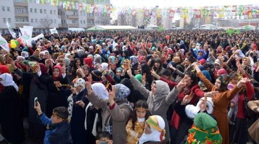 Sırrı Sakık: Onlar It S&uuml;r&uuml;s&uuml;d&uuml;r, Onlar Bu Halka D&uuml;şmandır