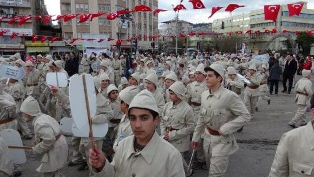 Donanma, Çanakkale Deniz Zaferi'nin 100. Yılını Kutladı (3)