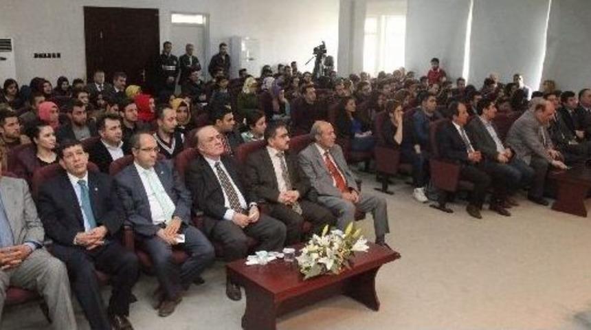 Do&ccedil;. Dr. Aksoy: &ldquo;&ccedil;anakkale, T&uuml;rkiye Cumhuriyeti Devleti&rsquo;nin &Ouml;ns&ouml;z&uuml;d&uuml;r&rdquo;