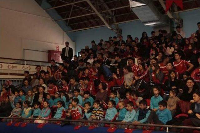 Madde Bağımlılığına Zeybekle Dikkat &Ccedil;ektiler 3