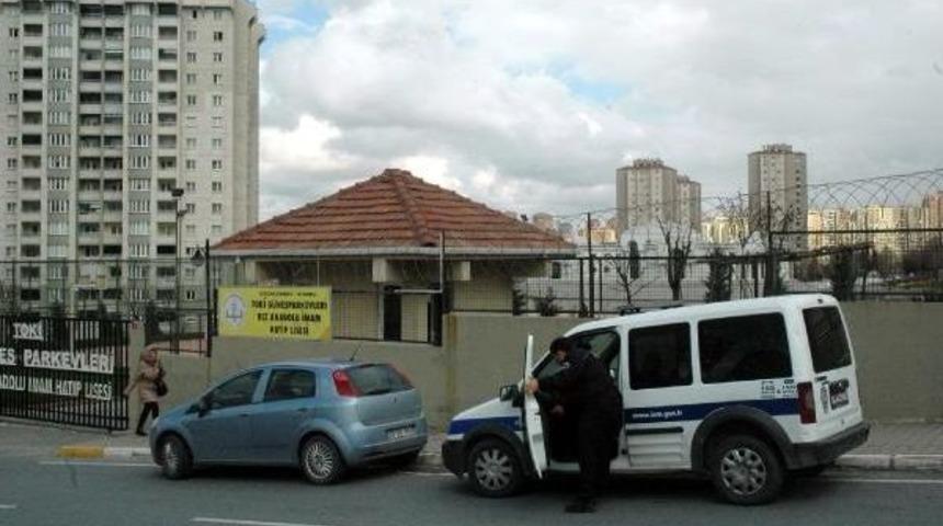 &Ouml;zel Tim'in M&uuml;dahalesine Yol A&ccedil;an Kavganın Nedeni: &Ouml;ğrenciler Arasındaki "yan Bakma" Meselesi