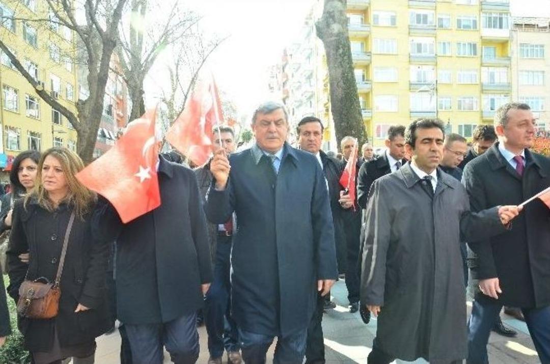 Kocaeli&rsquo;de Binler &Ccedil;anakkale İ&ccedil;in Y&uuml;r&uuml;d&uuml;