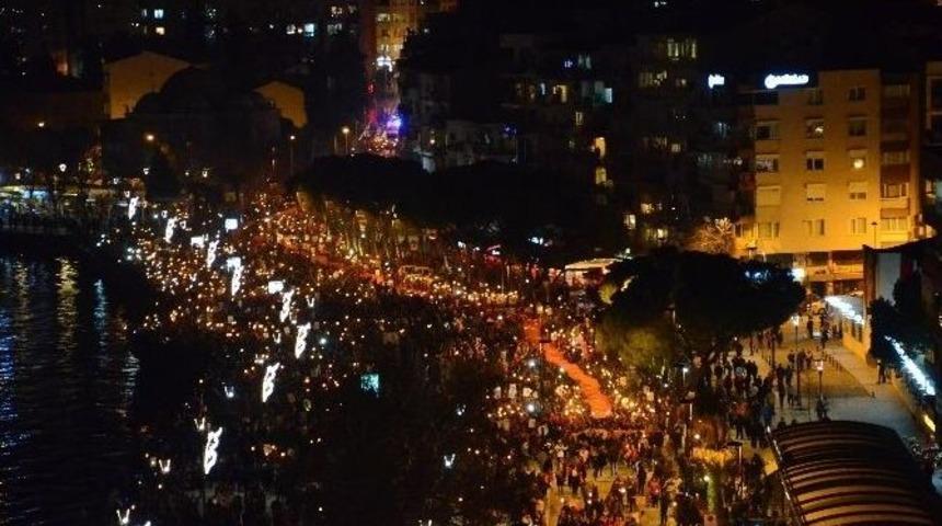 &Ccedil;anakkale&rsquo;de 1915 Metrelik T&uuml;rk Bayrağı
