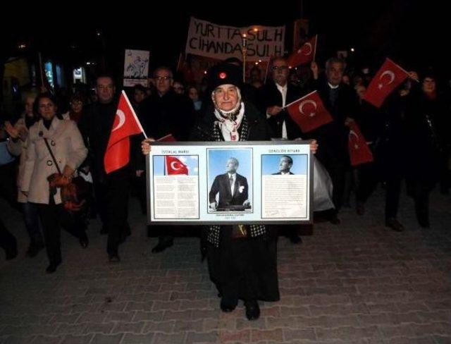 Çanakkale'de Zafer Coşkusu Gece De Sürdü