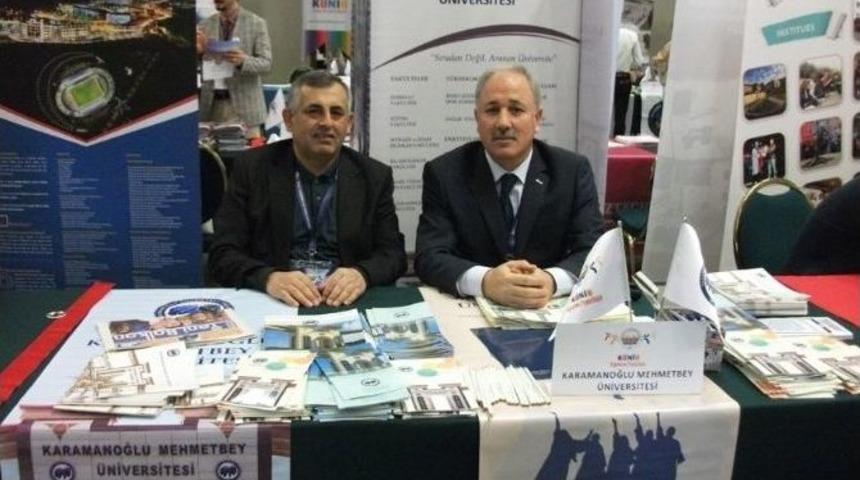 Km&uuml;, &Uuml;sk&uuml;p&rsquo;te Tanıtıldı