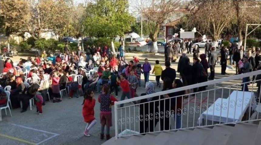 Dedesi Adına Yaptırdığı Okula Halasının Adına Zeka Sınıfı Kazandırdı