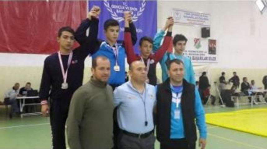 G&uuml;reş&rsquo;te 3 Kilisli T&uuml;rkiye Şampiyonasına Gitmeye Hak Kazandı
