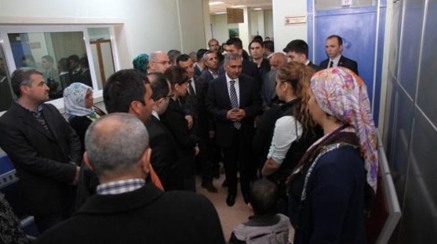 Vali Ko&ccedil;ak&rsquo;tan Mardin Devlet Hastanesi&rsquo;ne Ziyaret