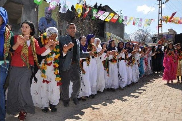 Baykan Ve Eruh İlçelerinde Nevruz Kutlamaları