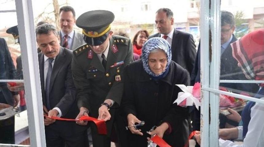 Jandarma Şehidini Unutmadı