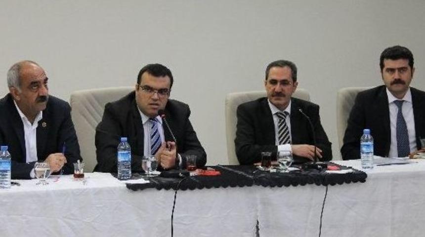 Elektrik Sorunu Hilvan&rsquo;da Masaya Yatırıldı