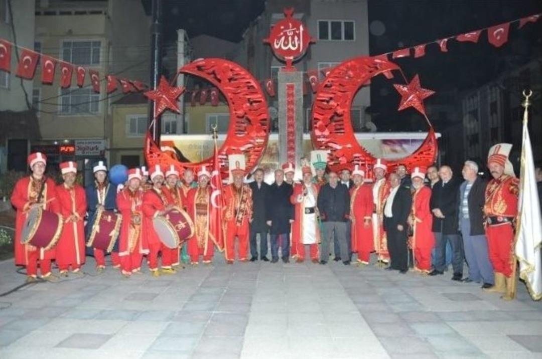 Dursunbey&rsquo;de Şehitler Anıtı A&ccedil;ıldı