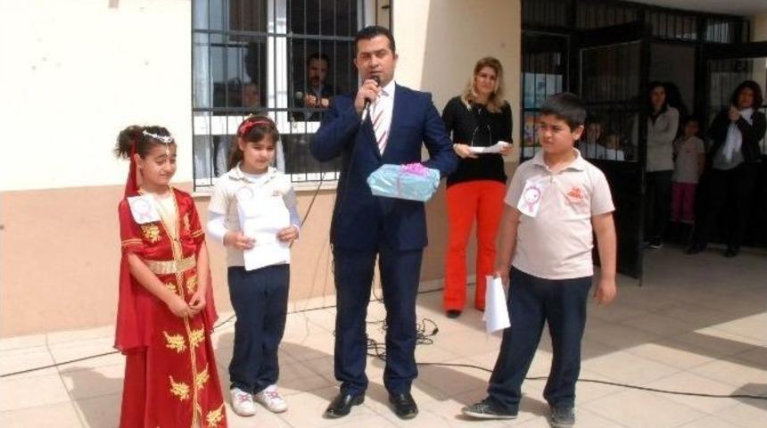 Minik Yüreklerden “şehide Saygı, Zafere Coşku”