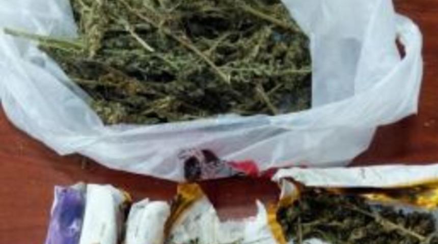 Siirt&rsquo;te 295 Gram Esrar Ele Ge&ccedil;irildi