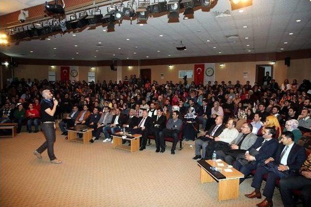 “dünyanın En Akıllı İnsanı” Iğdır Üniversitesi’nde