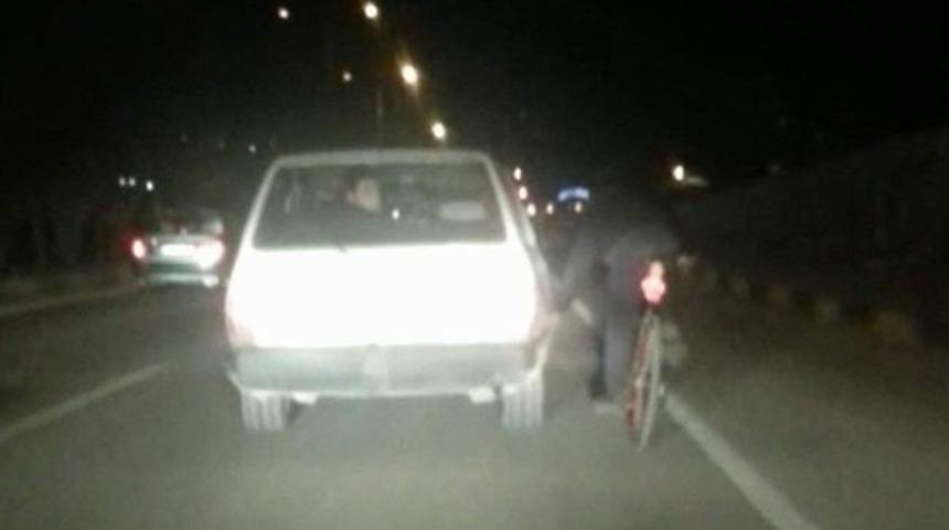 Hem Kendini Hem De Başkalarını Tehlikeye Attı