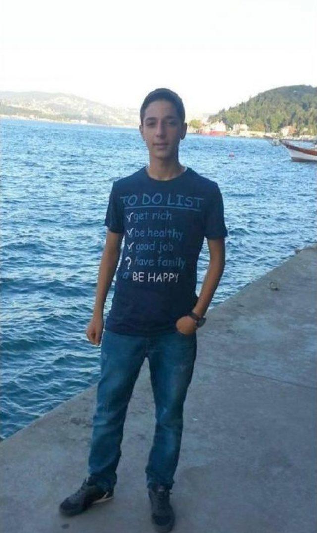 17 Yaşındaki Liseli, Sınıf Arkadaşını 17 Bı&ccedil;ak Darbesiyle &Ouml;ld&uuml;rd&uuml; (2) 2