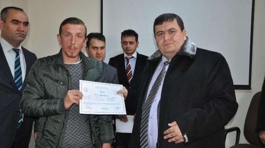 Sorgun&rsquo;da S&uuml;r&uuml; Y&ouml;netimi Kursuna Katılan 47 Kursiyer Sertifikalarını Aldı