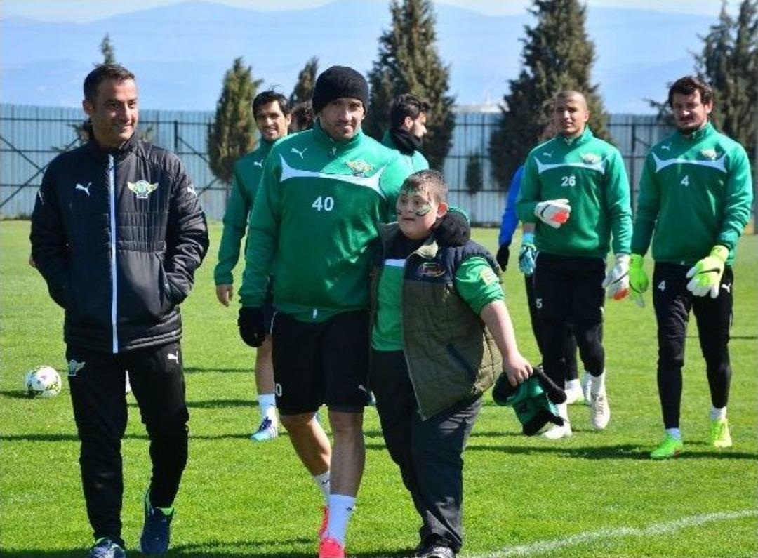 Akhisar Belediyespor, Trabzonspor Ma&ccedil;ından Umutlu